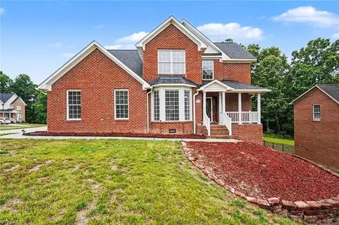 390 Beech Ridge Rd, Thomasville, NC 27360