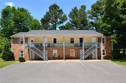 1963 1971 1977 Lakeview Rd, Asheboro, NC 27203