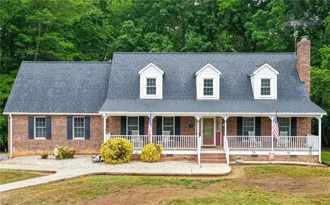 296 Cothran Hicks Rd, Rougemont, NC 27572