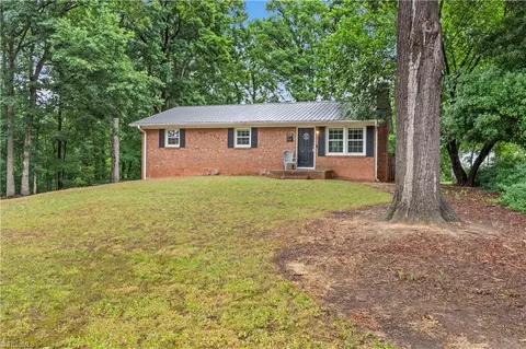 214 Charles Dr N, Winston Salem, NC 27107