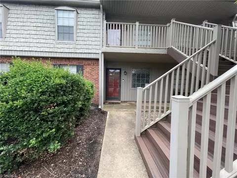 3812 Country Club Rd #B, Winston Salem, NC 27104