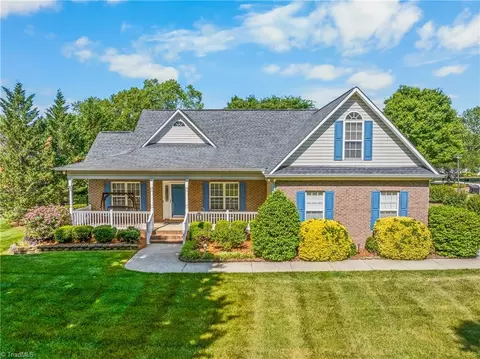 4152 Saint Johns St, High Point, NC 27265