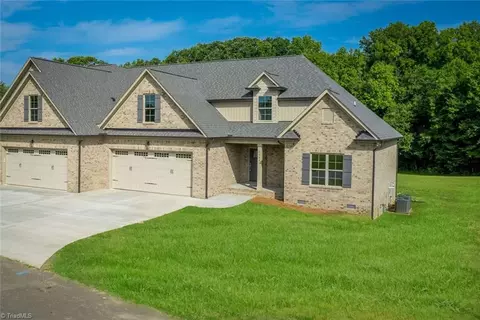 7008 S Westfield Village Cir, Summerfield, NC 27358