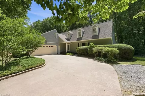 106 Forestview Dr, Elon, NC 27244