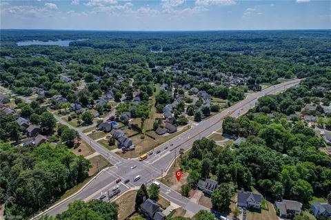 4201 Braddock Rd, High Point, NC 27265 photo 4