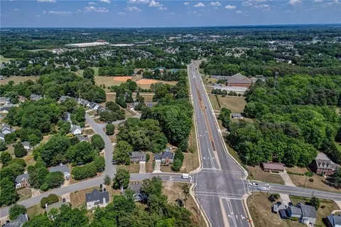 4201 Braddock Rd, High Point, NC 27265 photo 7