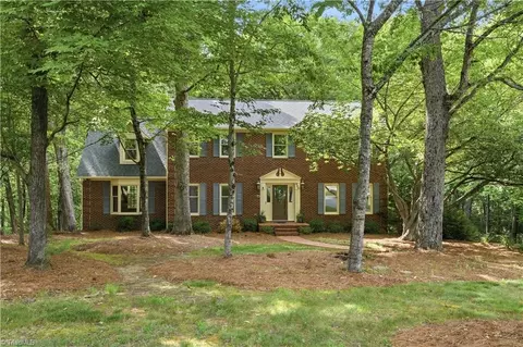 620 Timberview Dr, Kernersville, NC 27284