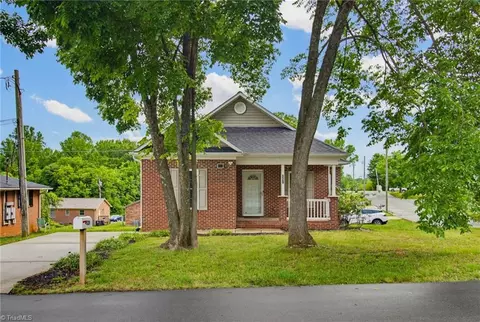 529 Meredith Ave, Lexington, NC 27292