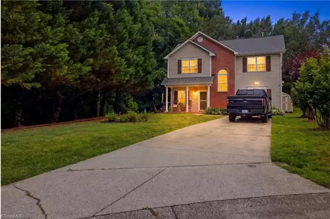 3825 Poplar Valley Ln, Winston Salem, NC 27127