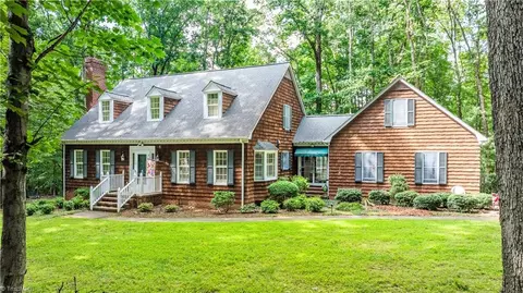 1982 Northmont Dr, Asheboro, NC 27205