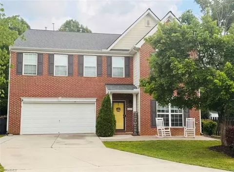 3805 Cottesmore Dr, High Point, NC 27265
