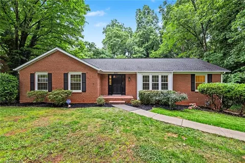 5021 Eastwin Dr, Winston Salem, NC 27104