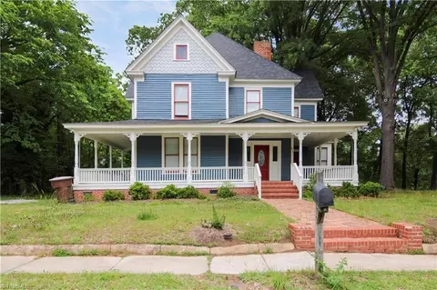 613 Douglas St, Greensboro, NC 27406