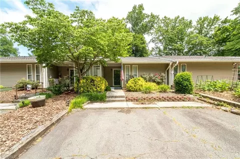 2505 Tantelon Pl, Winston Salem, NC 27127