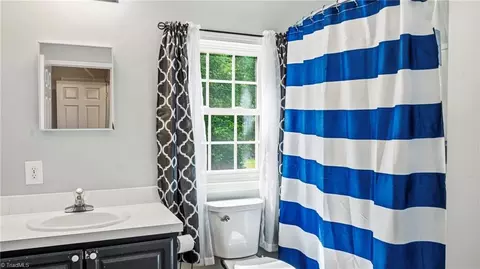 Bath - 174 Morningside Rd, Randleman, NC 27317 photo 2 of 2