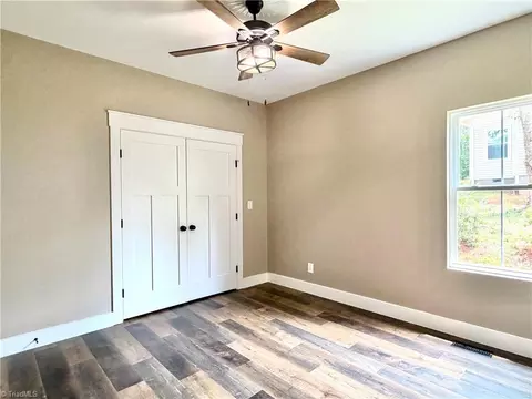 Bedroom - 128 Arrowood Ln, Harmony, NC 28634 photo 3 of 5