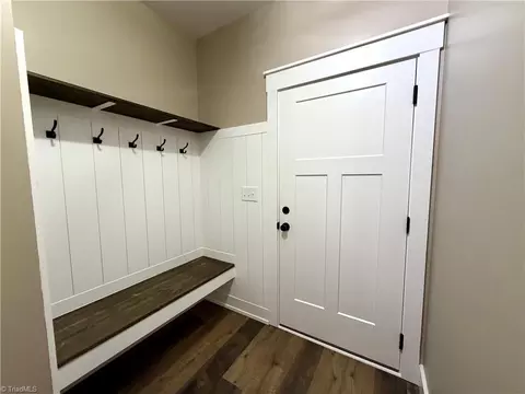 Entry Way - 128 Arrowood Ln, Harmony, NC 28634 photo 1 of 3