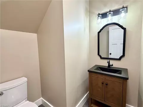 Bath - 128 Arrowood Ln, Harmony, NC 28634 photo 2 of 4
