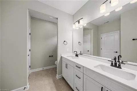 Bath - 3425 Willowcrest St, High Point, NC 27265 photo 1 of 1