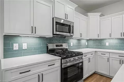 Kitchen - 3425 Willowcrest St, High Point, NC 27265 photo 3 of 4