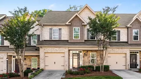 5 Pisgah Forest Cir, Greensboro, NC 27455