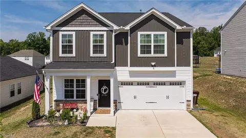 3721 Streamside Dr, Thomasville, NC 27360