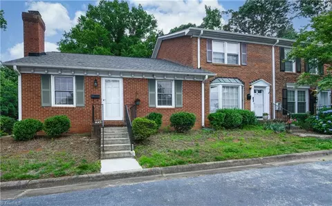 4620 Lawndale Dr #E, Greensboro, NC 27455