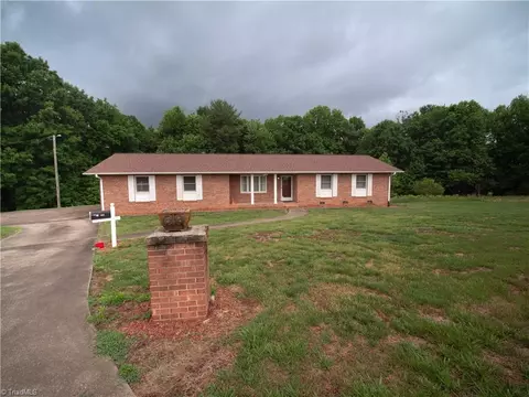 181 Layell Rd, Elkin, NC 28621
