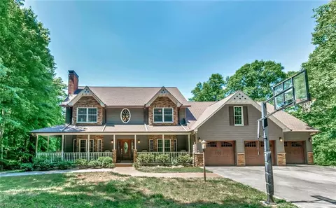 292 Breckenridge Ln, Wilkesboro, NC 28697