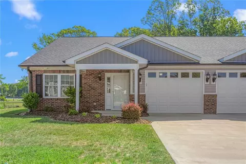 131 Whitley St, Asheboro, NC 27205