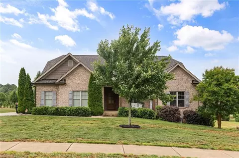 132 Grandworth Way, King, NC 27021