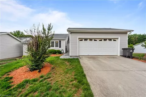 511 Westpark Cir, Winston Salem, NC 27103