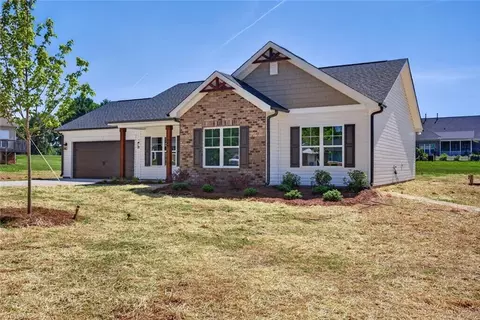 149 Midpines Dr, Winston Salem, NC 27127