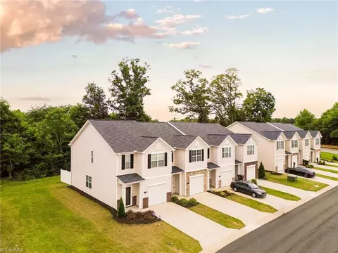 5675 Carrington Ct, Trinity, NC 27370