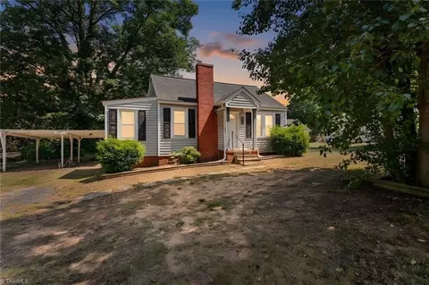 238 Underwood St, Asheboro, NC 27203