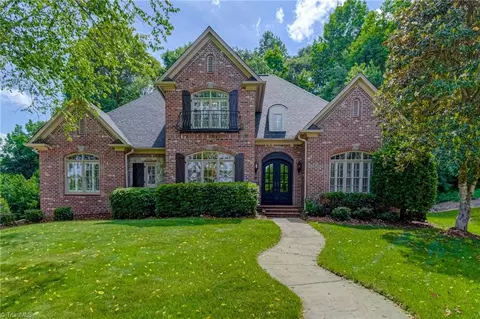 115 Ashbourne Lake Ct, Clemmons, NC 27012