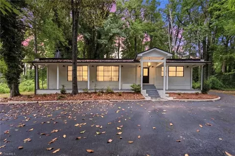 3304 New Walkertown Rd, Winston Salem, NC 27105