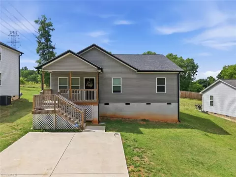 1467 Pollard Ave, Burlington, NC 27217