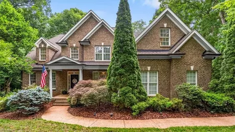 1494 Bethan Dr, Summerfield, NC 27358
