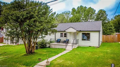 1512 Victory St, Greensboro, NC 27407