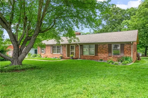 3611 Esterwood Rd, Greensboro, NC 27405