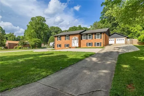 601 Shelby Dr, Greensboro, NC 27409