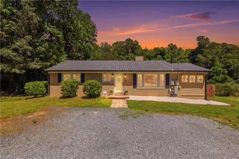 434 Callicut St, Asheboro, NC 27203