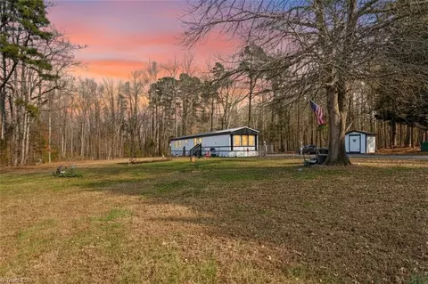 3402 Nc Highway 62, Liberty, NC 27298