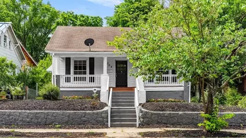 708 Sprague St E, Winston Salem, NC 27107