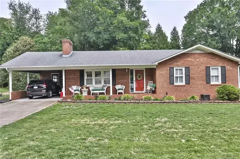 167 Speas Ave, Boonville, NC 27011