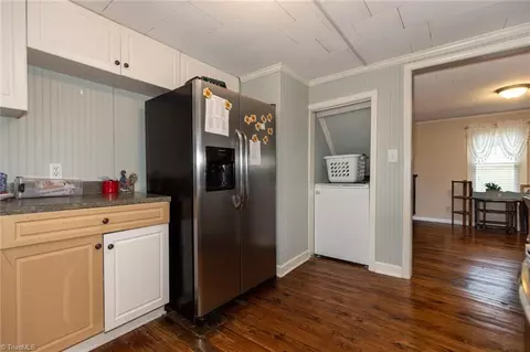 Entry Way - 1335 Shingle Gap Rd, Purlear, NC 28665 photo 3 of 3