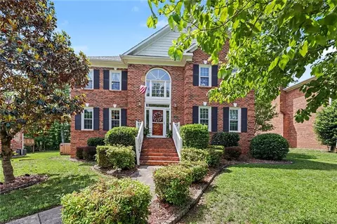 4504 Carriagebrook Ct, Clemmons, NC 27012