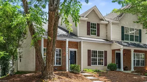 3738 Winborne Ln, Greensboro, NC 27410