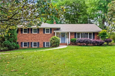 470 Westoak Trl, Winston Salem, NC 27104